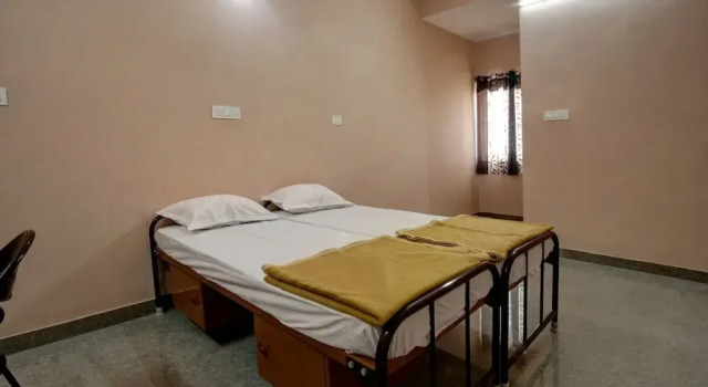 Sri Rugmani Residency by OYO Rooms