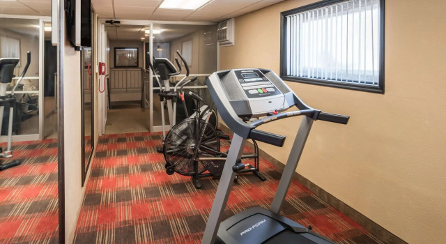 Ramada by Wyndham Grand Forks, Забронировать Отель Гранд-Форкс штат Северная Дакота