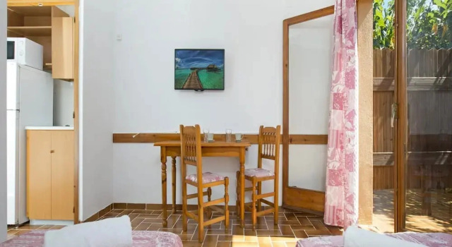 Villa in Lloret de Mar With Private Pool, Varaa Villa Puigventós Katalonia