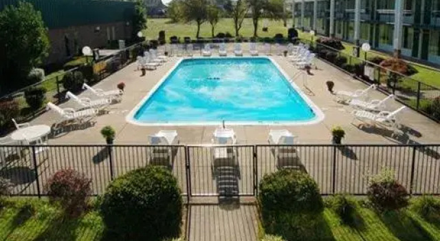 Quality Inn, Boek Hotel Bardstown Bourbon Trail Kentucky