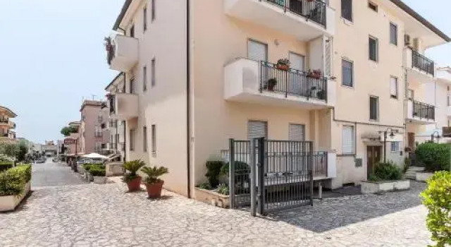 Appartamento Trani, Prenota Appartamento Hotel a Lazio con parcheggio, Parcheggio