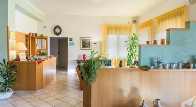 Hotel Cristina, Забронировать Отель Ровере-Веронезе 