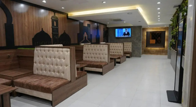 Modern Palace International Hotel