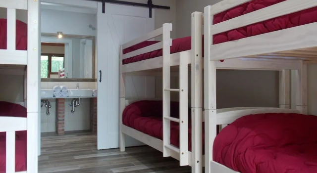 Albergue La Cala, Rezerwuj Pensjonat Hotele w Kantabria z parkingiem, Parking