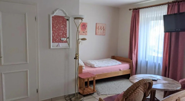Трёхместный номер Standard Hotel-Restaurant Im Goldenen Grund