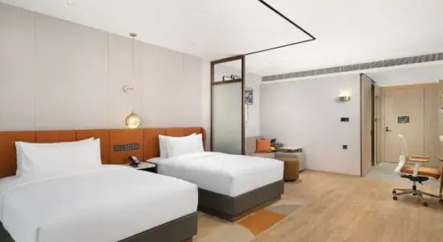 Капсула Deluxe Home2 Suites by Hilton Zibo Zhangdian
