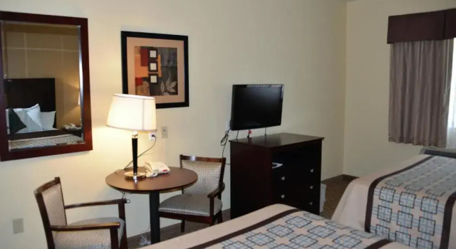 Четырёхместный номер Standard Irish Inn and Suites