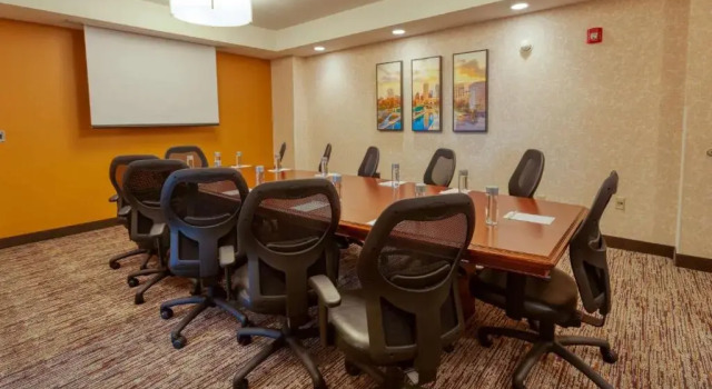Номер Standard Drury Inn & Suites Indianapolis Northeast