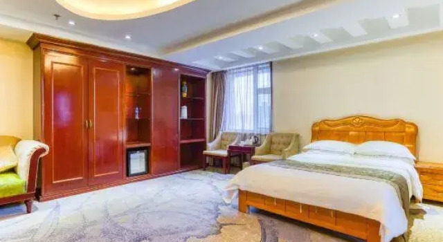 Люкс Deluxe Global Hotel Changchun