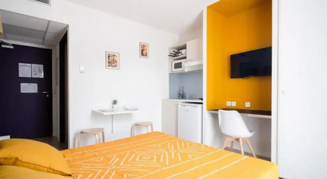 Joli studio proche gare et centre ville, Забронировать Отель Лурд Hautes-Pyrénées