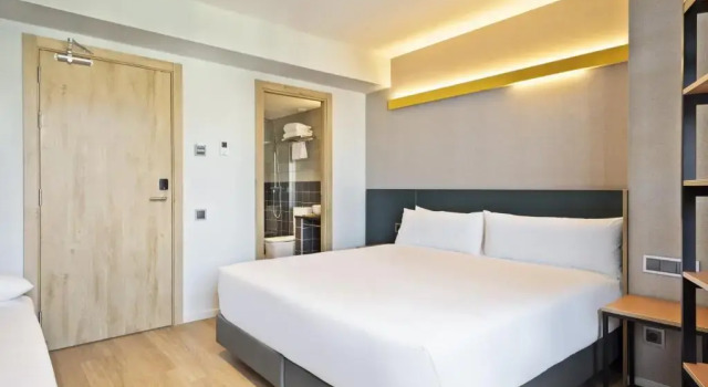 Трёхместный номер Hotel Brick Barcelona