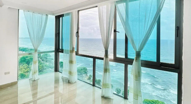 Exclusive 3 BDR, Gym & Pool, SeaView, Luxury Tower