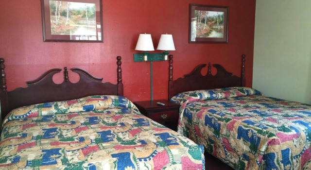 Travelers Motel, Rezerwuj Motel Hotele w Elko z parkingiem, Parking