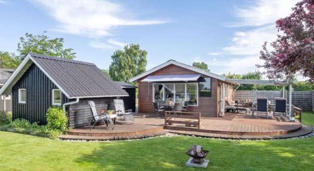 "Ainikki" - 200m from the sea in Funen, Rezervovat Hotel Hotely v Funen s parkováním, Parkování