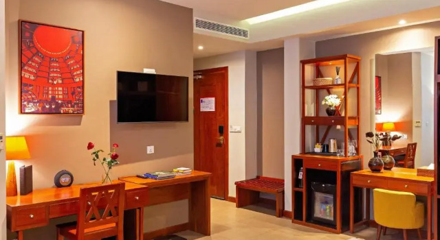 Indra Hotel