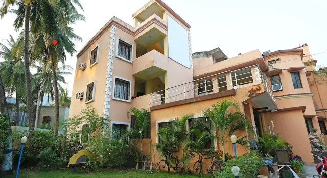 OYO 1949 Hotel Surya Garden