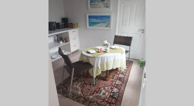 Апартаменты Delightful double story loft in the centre of town