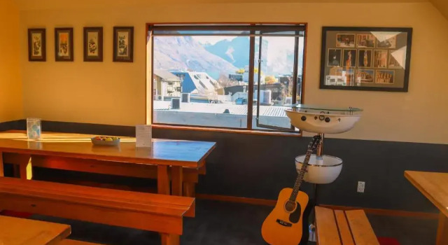 Adventure Queenstown Hostel, Buchen Sie Chalet Villen in Südinsel Neuseelands, Villa