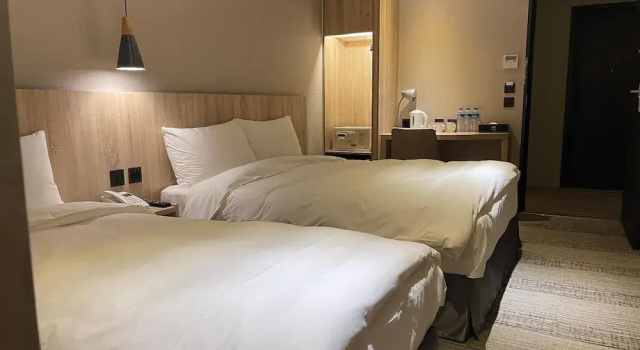 Трёхместный номер Standard N Hotel