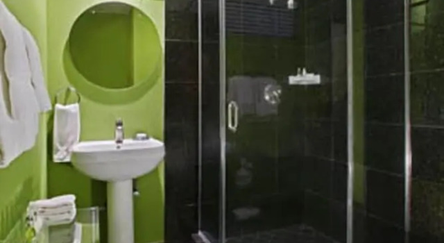 Четырёхместный номер Deluxe 7 Springs Inn & Suites