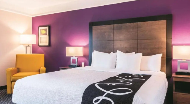 Номер Standard La Quinta Inn & Suites by Wyndham Shreveport Airport