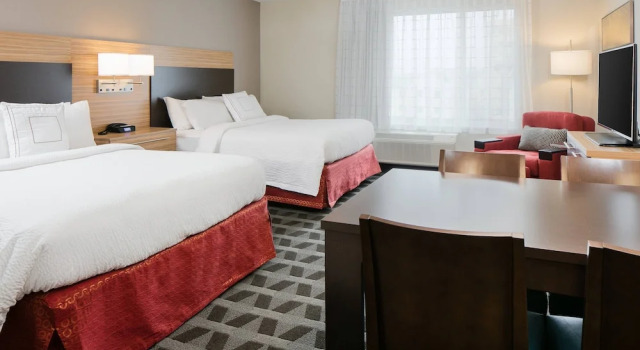 Четырёхместная студия Towneplace Suites Kansas City Airport