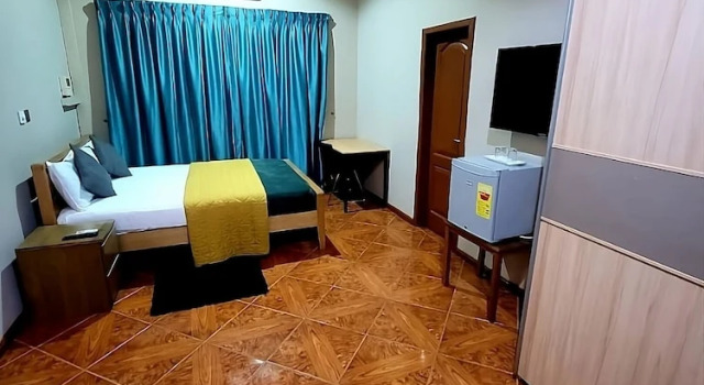 Room-ghouse Room D Ideal For Friends fam