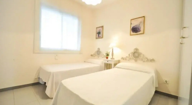 Apartamento Junto al mar Para 6 Personas en Cambrils, Забронировать Апартаменты/квартира Отели El Baix Camp с бассейном, Бассейн