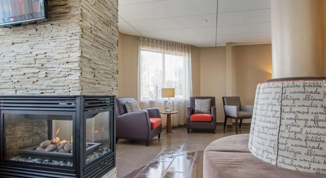 Comfort Inn Mont Laurier, Boek Hotel Mont-Laurier Le P'tit Train du Nord