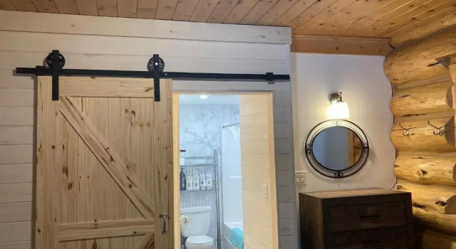 Номер Comfort Cougar Mountain Lodge and Resort Cabin Rentals
