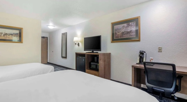 Четырёхместный номер Standard Comfort Inn & Suites Mt Rushmore