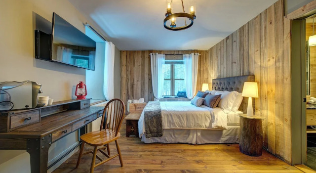 Двухместный люкс Deluxe Auberge le Cosy Tremblant