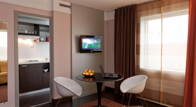 Апартаменты Residence Mercure Paris La Defense Grande Arche