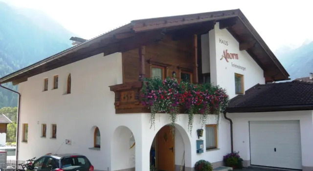 Апартаменты Ferienhaus Ahorn