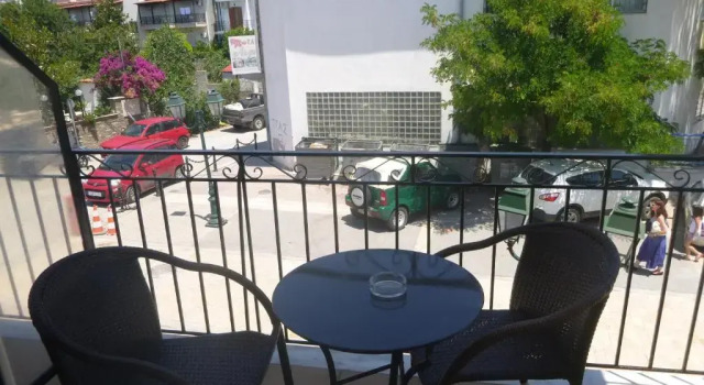 Karafelas Hotel