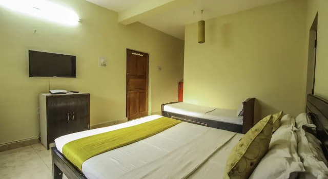 OYO 10203 Home Bright 2BHK Anjuna Beach, Забронировать Отель Анжуна Северный Гоа, рядом с Пляж Анджуна