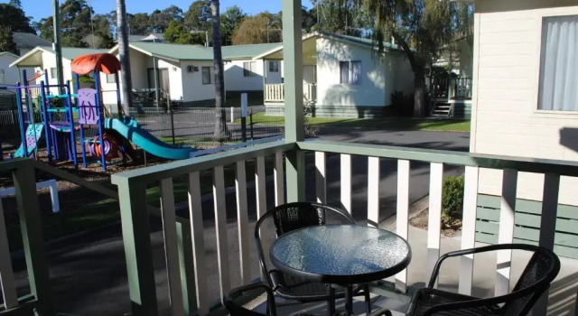 Вилла Superior Pleasurelea Tourist Resort & Caravan Park