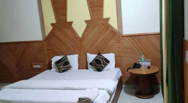 Corbett Call Resort, Rezervovat Lázně / Resort Hotely v Uttarakhand s parkováním, Parkování
