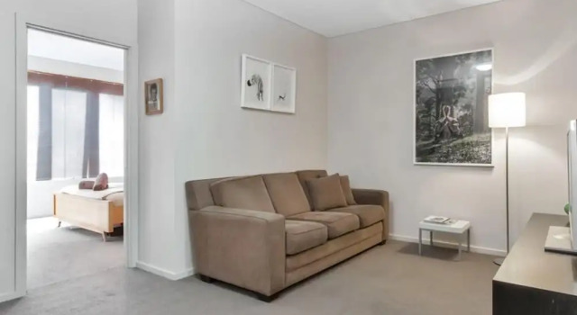 Contemporary Townhouse In Adelaide City