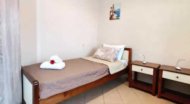 Коттедж с 2 комнатами Elenas Town House