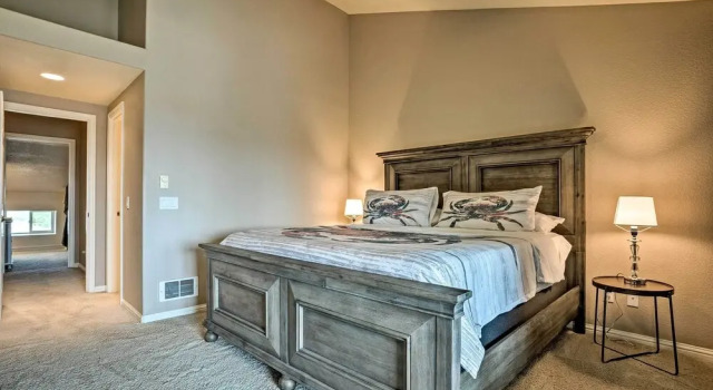 Апартаменты Gold Beach Townhome With Ocean Views & Sunroom!
