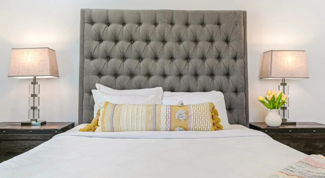 Номер Standard с 4 комнатами Downtown Spacious Suites by Hosteeva