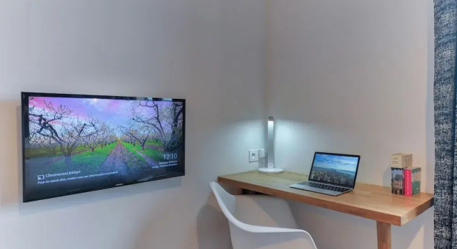 Home Chic Home - Studio Courbevoie La Défense, Забронировать Отель Отели Курбевуа с парковкой, Парковка