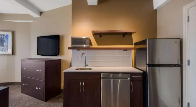 Люкс Best Western Syracuse Downtown Hotel and Suites