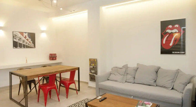 HiEnd Flat and Terrace Lower Gfloor, Забронировать Отель Отели Афины 3 звезды, рядом с Музей нумизматики, 3*