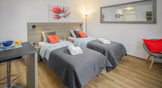 Studio Villa Valla-free bikes-adults only, Book Lejlighed Valbandon Istrien