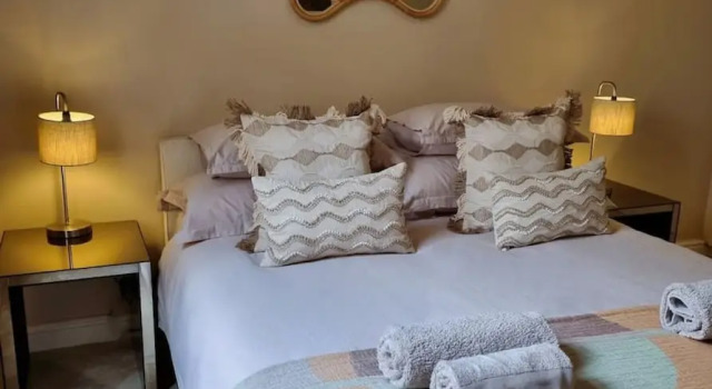 Luxurious Sea Point Apartment