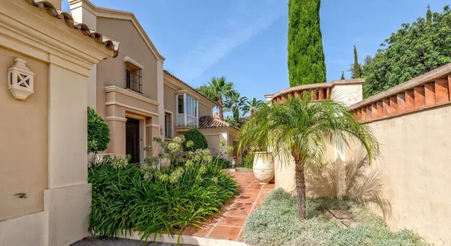 Solaga Villa Los Monteros, Забронировать Вилла Коттеджи Марбелья, Коттедж