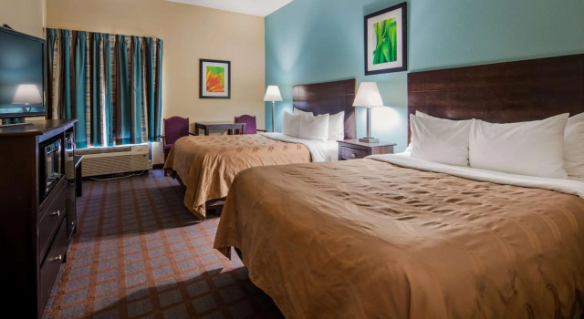 Quality Inn Blue Springs, Reservar Hotel Blue Springs Missouri