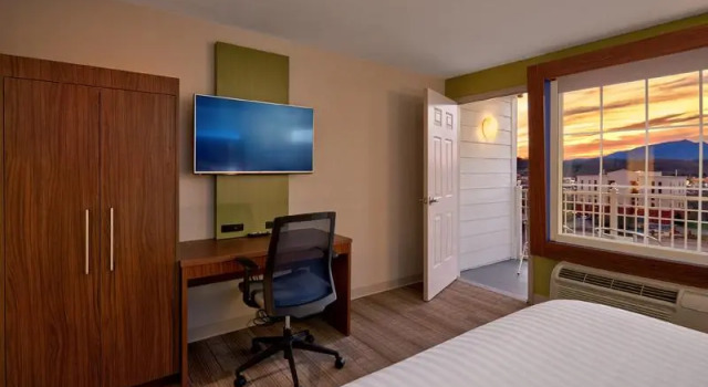 Люкс с красивым видом из окна Holiday Inn Express Pigeon Forge - Sevierville by IHG